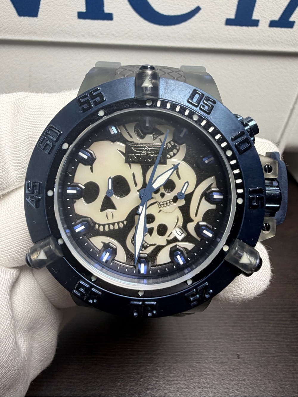 Invicta Subaqua Exclusive Super Loom Skulls Men's Watch Quartz - 50mm (37329)